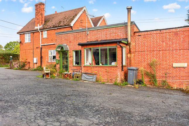 Wayside,, Glemham Road, Saxmundham photo 4