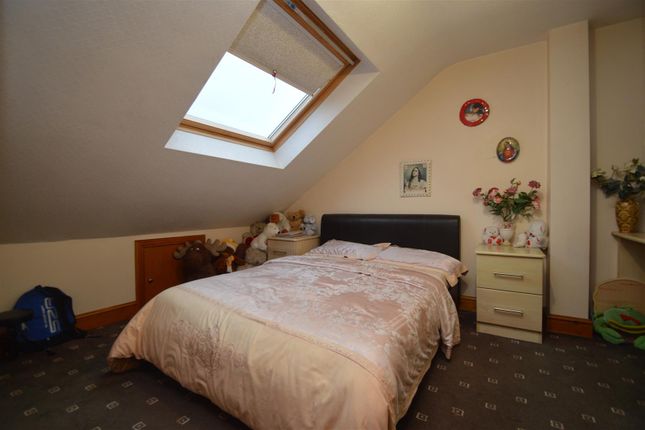 Bungalow for sale in Leigh Avenue, Ilford