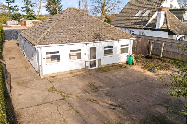 3-bed bungalow on 25, Tetney Lane, Grimsby, £240,000