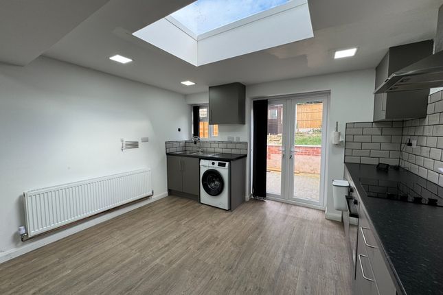 23a, Kinsdale Drive, Leicester photo 3