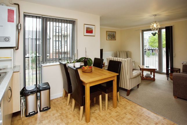 Flat for sale in James Road, Gosport
