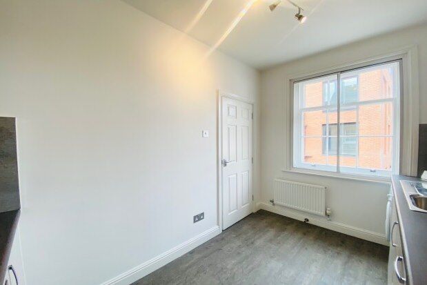 Flat to rent in Friary View, Lichfield