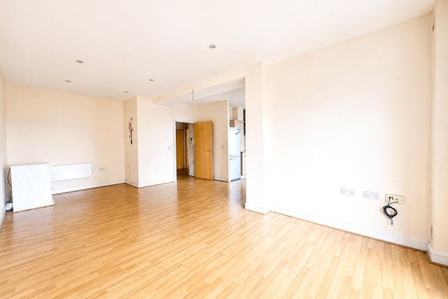 Flat 48, Kingswood Court,, Hither Green Lane, London photo 4