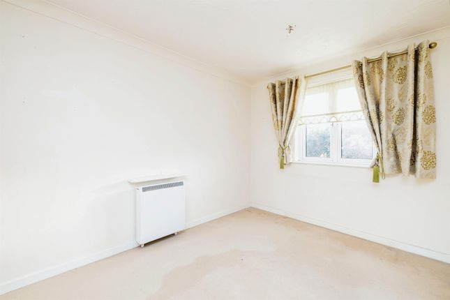 Flat for sale in Britannia Road, Banbury