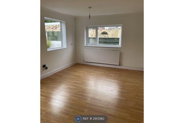 Arlington Drive, Penketh, Warrington photo 5
