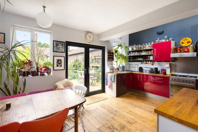 43, Blurton Road, London photo 4