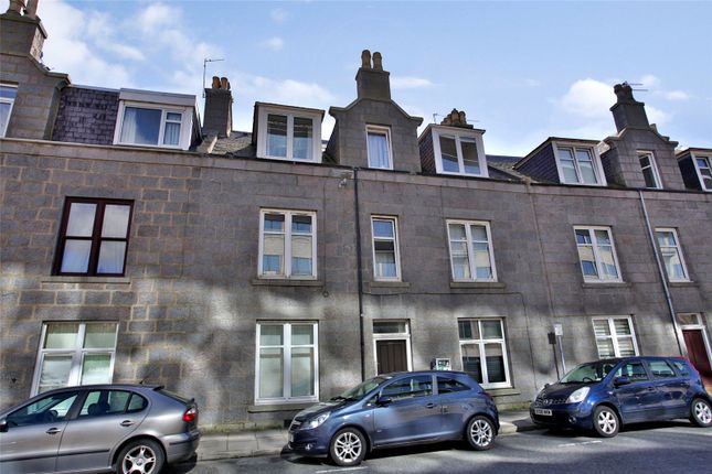 Thumbnail Flat to rent in 165 Hardgate, Top Floor Right, Aberdeen