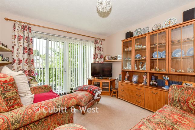 2-bed flat on Kings Court, Mill Lane, Crowborough, £210,000