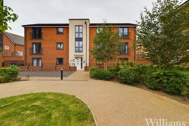 1-bed flat on 5 Elsom Path, Aylesbury, £165,000