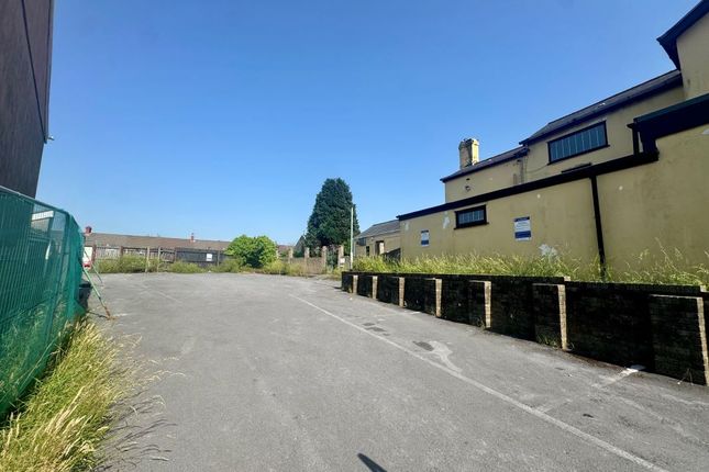 423, Llangyfelach Road, Swansea photo 3