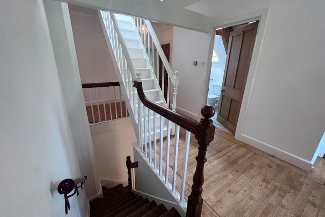 4 Tatham Court, Taunton photo 4