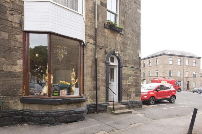 Thumbnail Restaurant/cafe for sale in Scarsdale Place, Buxton