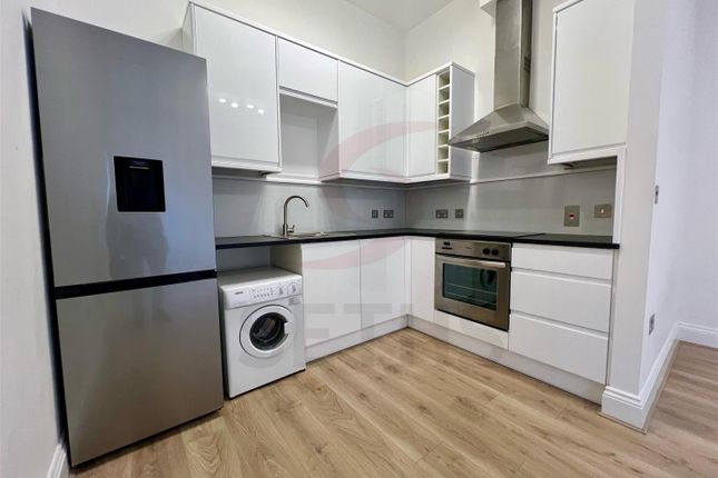 Thumbnail Flat for sale in Grosvenor Gate, Humberstone, Leicester