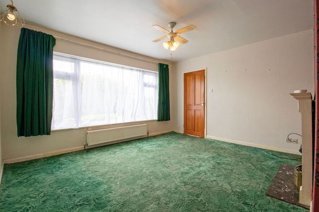 11 Astley Crescent, Gainsborough photo 2