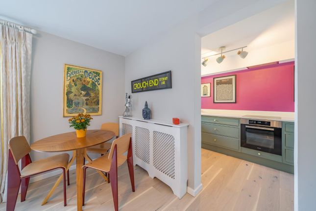 Flat for sale in Fountain Gardens, Windsor