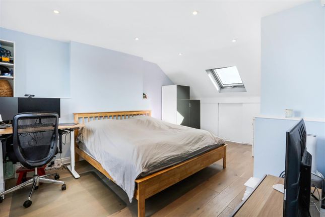 Terraced house for sale in Montpelier Road, Sutton