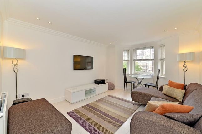 Thumbnail Flat to rent in Upper Berkeley Street, London