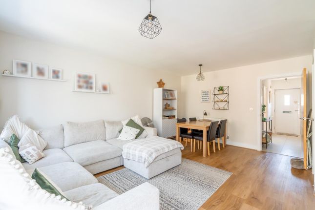39, Lakeland Avenue, Bognor Regis photo 4