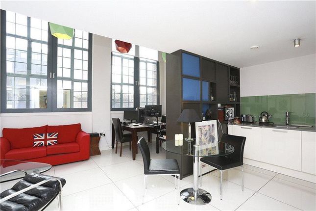 Duplex for sale in Arthaus, 205 Richmond Road, London
