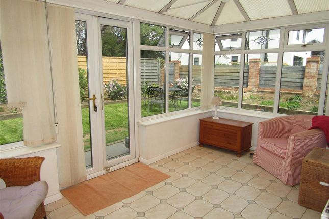 2, Riverside Gardens, Langthorpe, York photo 4