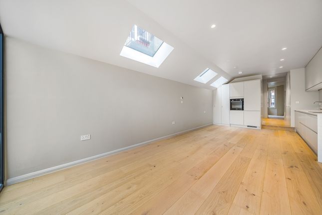38, Kinsale Road, London photo 4