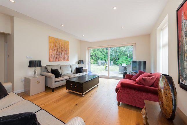 10, The Crescent, Canterbury photo 2