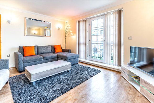 Flat to rent in Riverside House, Fobney Street, Reading, Berkshire