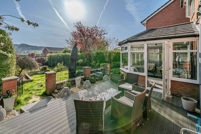 26 Bracken Close, Chorley photo 4