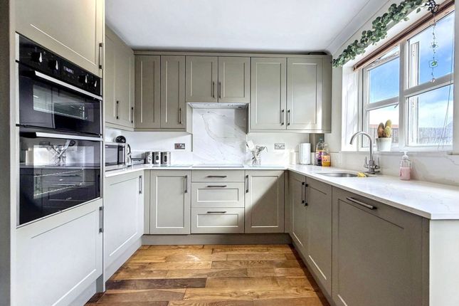 8, Stewart Drive, Wingate photo 2