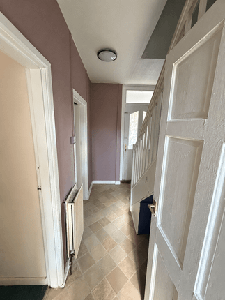 62, Valence Wood Road, DAGENHAM photo 4