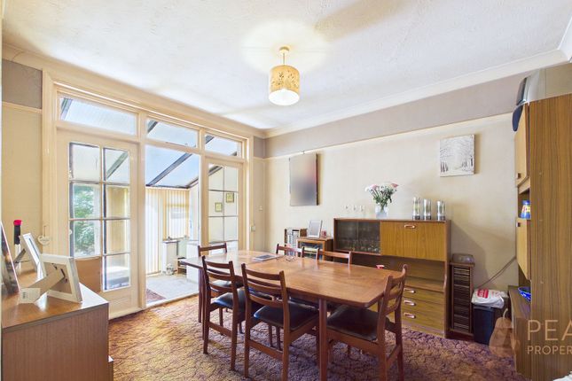 72 Lyndhurst Road, Worthing photo 4