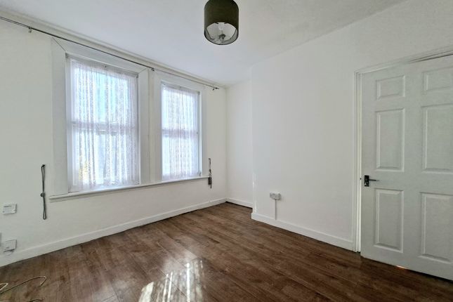 55, Elphinstone Road, Walthamstow photo 3
