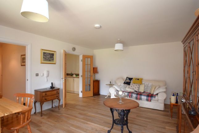 24 Eaves Court The Retreat, Princes Risborough photo 5