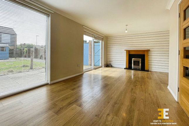 15, Lon Gwalia, Llandudno photo 3