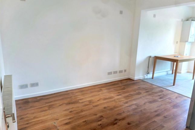 114A, Weald Lane, Harrow photo 4
