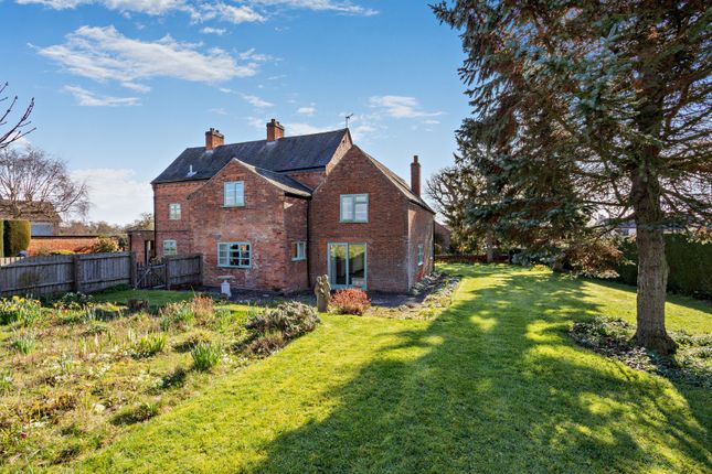 Wyggeston Farm House,, Pudding Bag Lane, Leicester photo 3