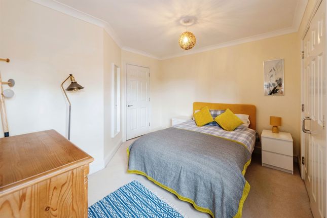 Flat for sale in The Square, Petersfield