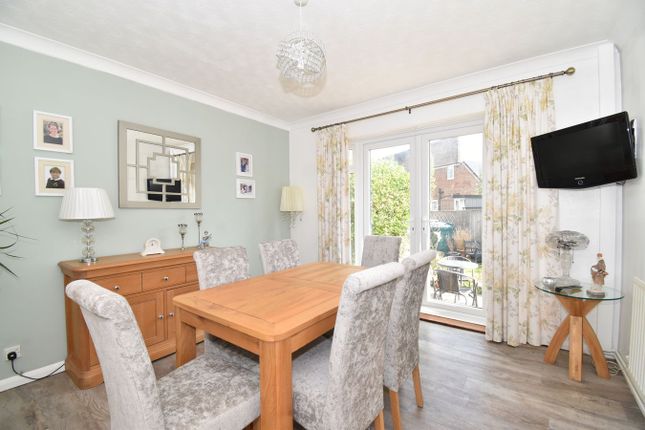 Kitsilano, Headcorn Road, Grafty Green photo 4