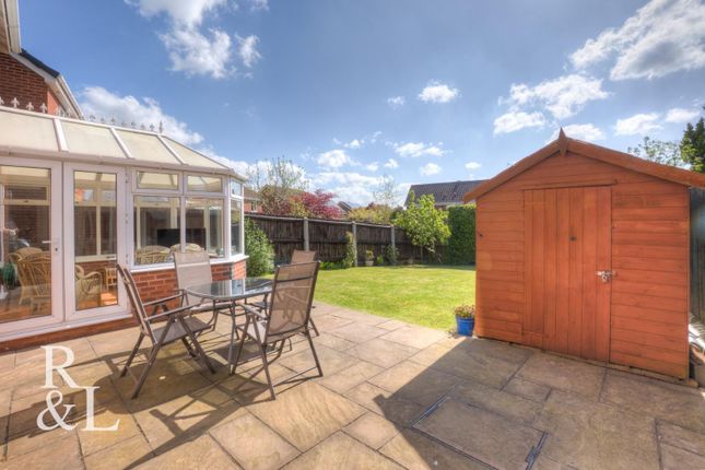 31, Blackthorn Way, Swadlincote photo 2