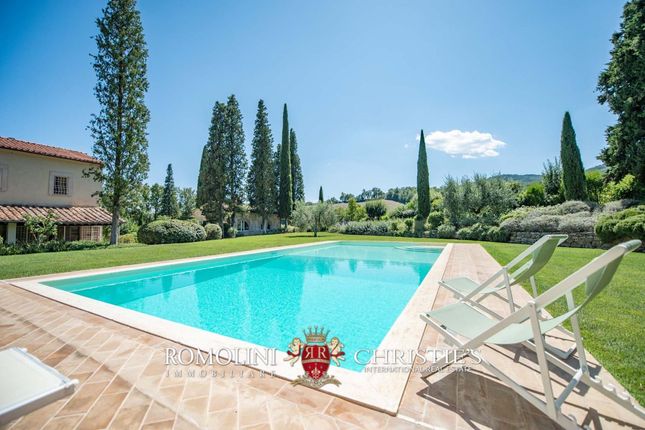 Villa for sale in Cetona, Tuscany, Italy