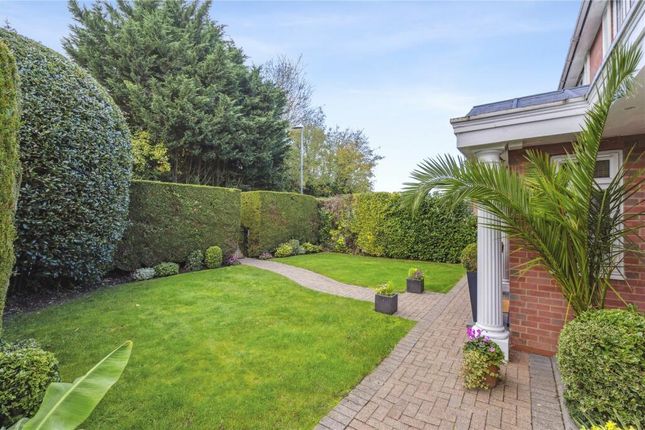 29, Leavesden Road, Stanmore photo 2