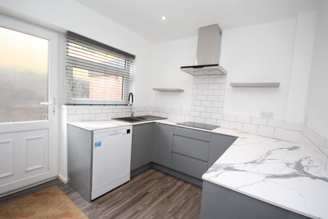 11, Safeglen, Briggs Fold Rd, Egerton, Bolton, Greater Manchester photo 4