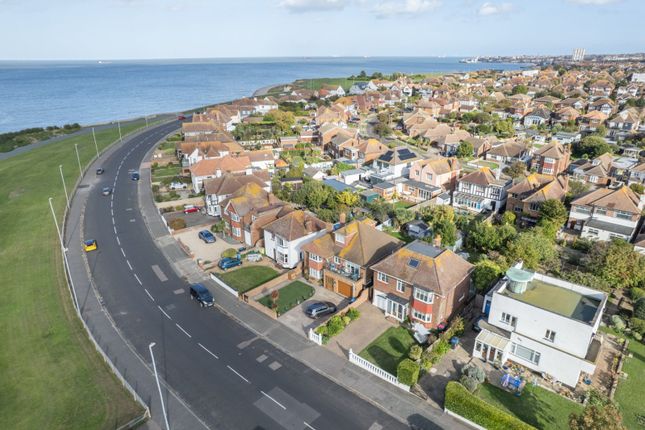 Royal Esplanade, Kent photo 2