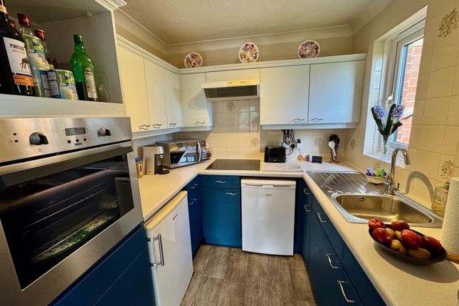 14 Hartford Court, 33, Filey Road, Scarborough photo 4