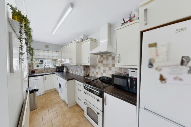 15 Church Lane, Bolton photo 3