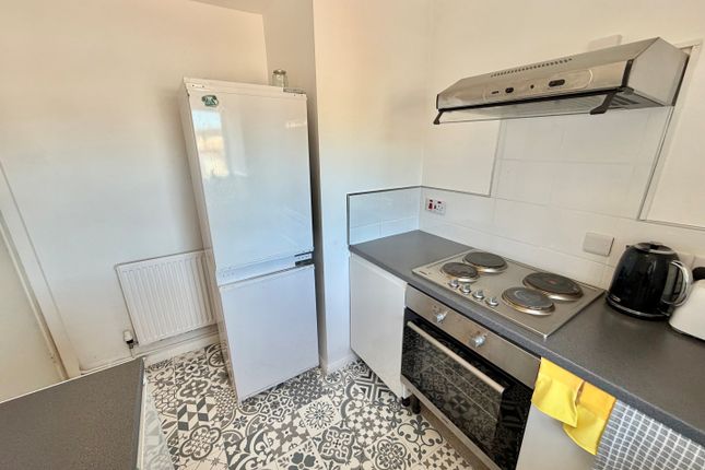 64, Mountfield Drive, NOTTINGHAM photo 2