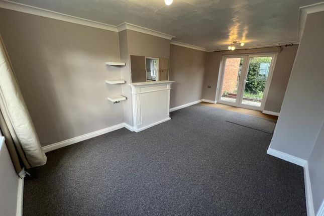 Thumbnail Terraced house to rent in Deepfield Road, Bracknell