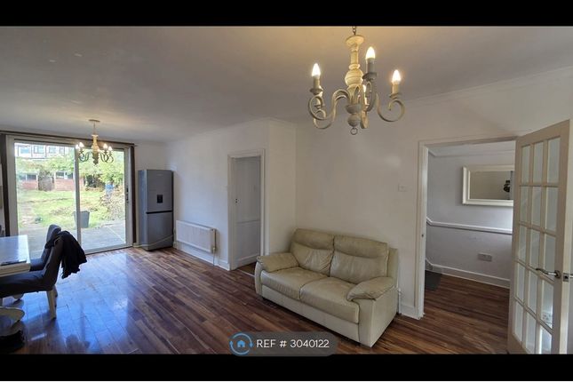 Larkshall Road, London photo 4