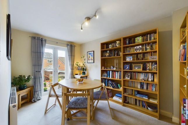 5 Meadow End, Matlock photo 3