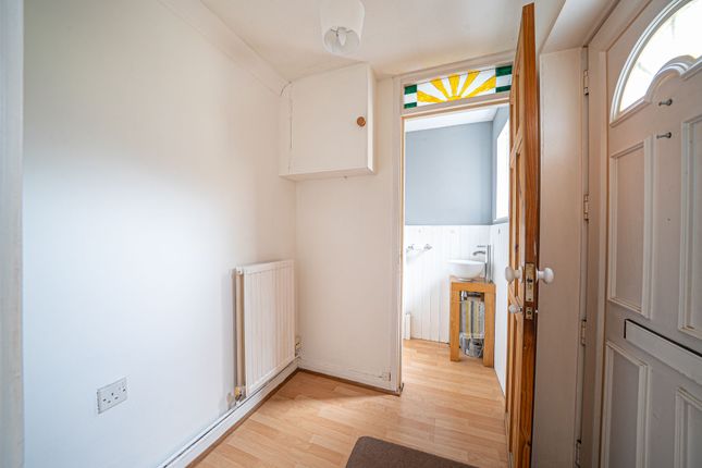 36 Camelot Close, Andover photo 3